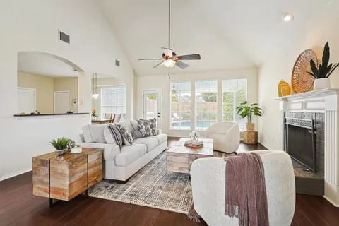 Traditional staged great room